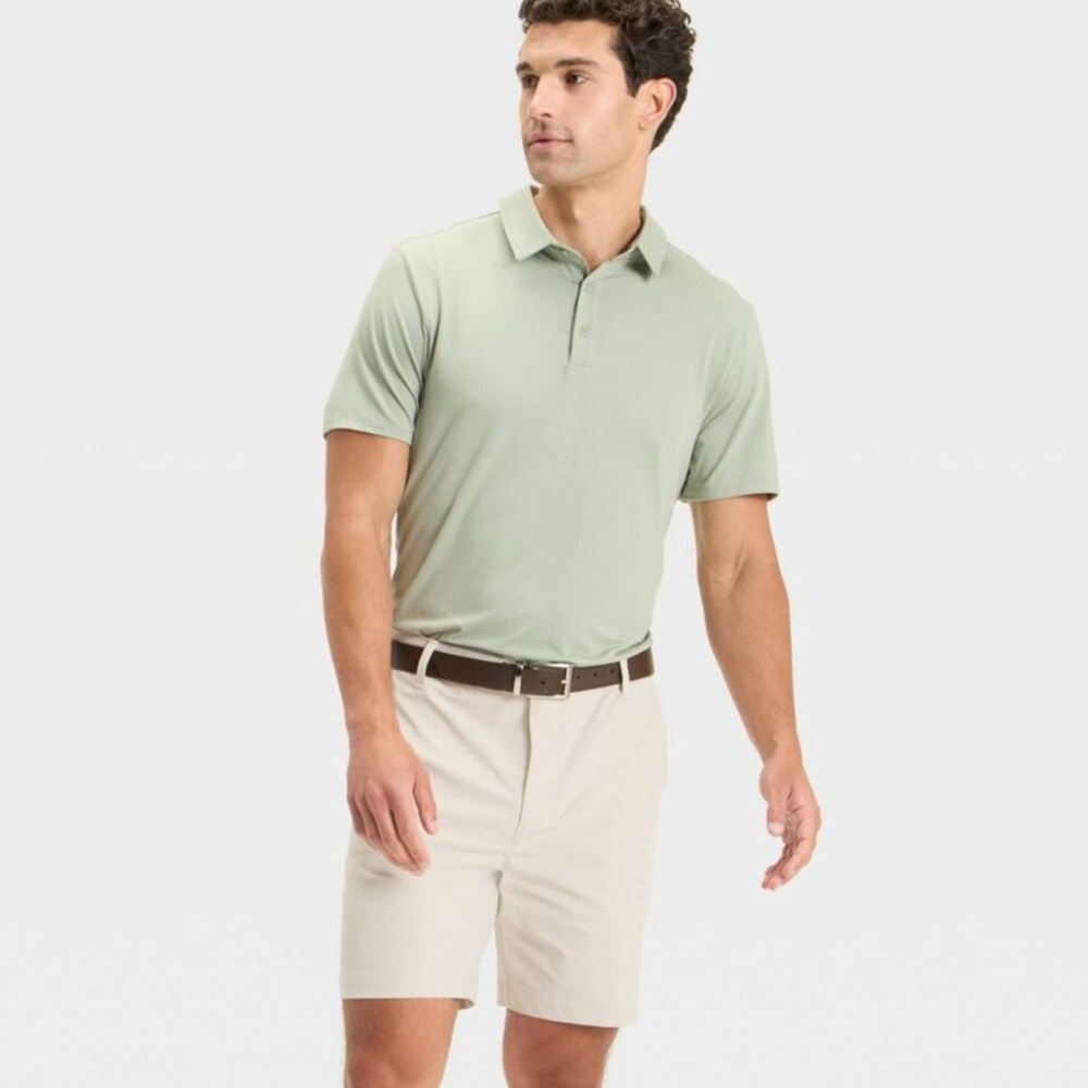 New All In Motion Travel Shorts Beige Pockets Zip Button Stretch Size 36